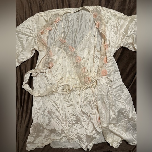 Rare VTG 70s Sans Souci Ivory Satin Lace Chemise & Robe Set 34/M Bridal - Picture 11 of 16